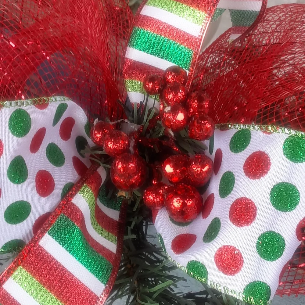 9ft. CHRISTMAS ELVES GARLAND
